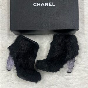 CHANEL Black Faux Fur Icicle Boots